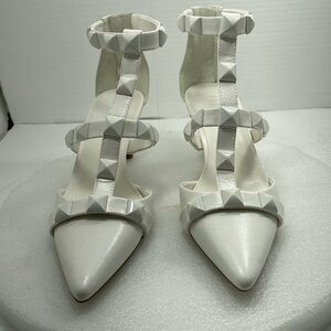 I.N.C Gilana Studded Dress Sandals, Beige Women Size 6   Item#28